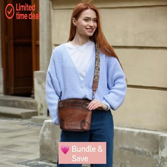 Leather Crossbody Bag with Multiple Pockets, Adjustable Straps, Travel Ready - Picture 4 of 8